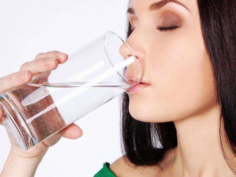Uống đủ nước sẽ giúp cơ thể khỏe mạnh