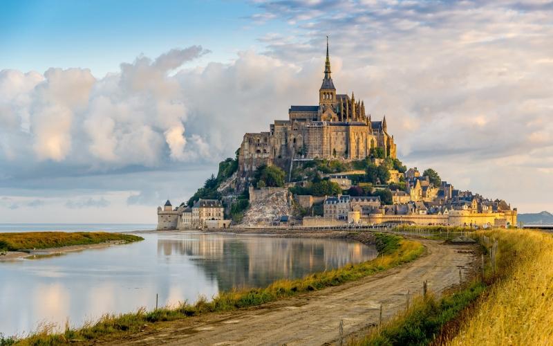 Mont Saint Michel, Pháp