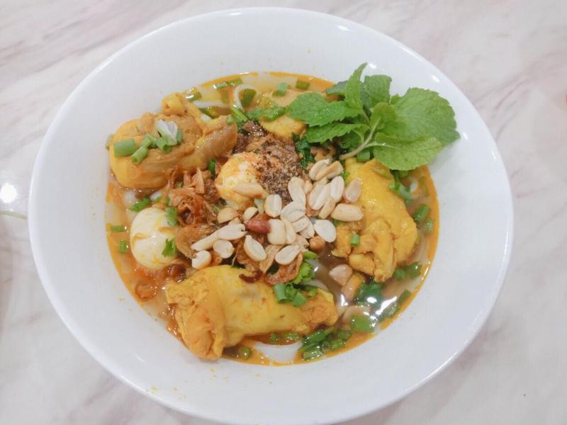 9 Lai Quán - Mì Quảng & Bánh Canh Chả Cá Quy Nhơn