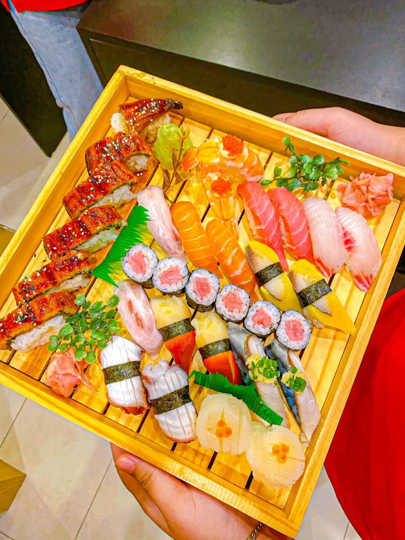 Akataiyo Sushi