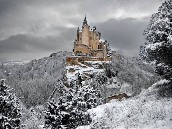 Alcázar of Segovia, Tây Ban Nha