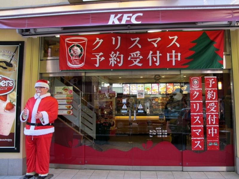 Ăn gà KFC tại Nhật Bản vào dịp Giáng sinh