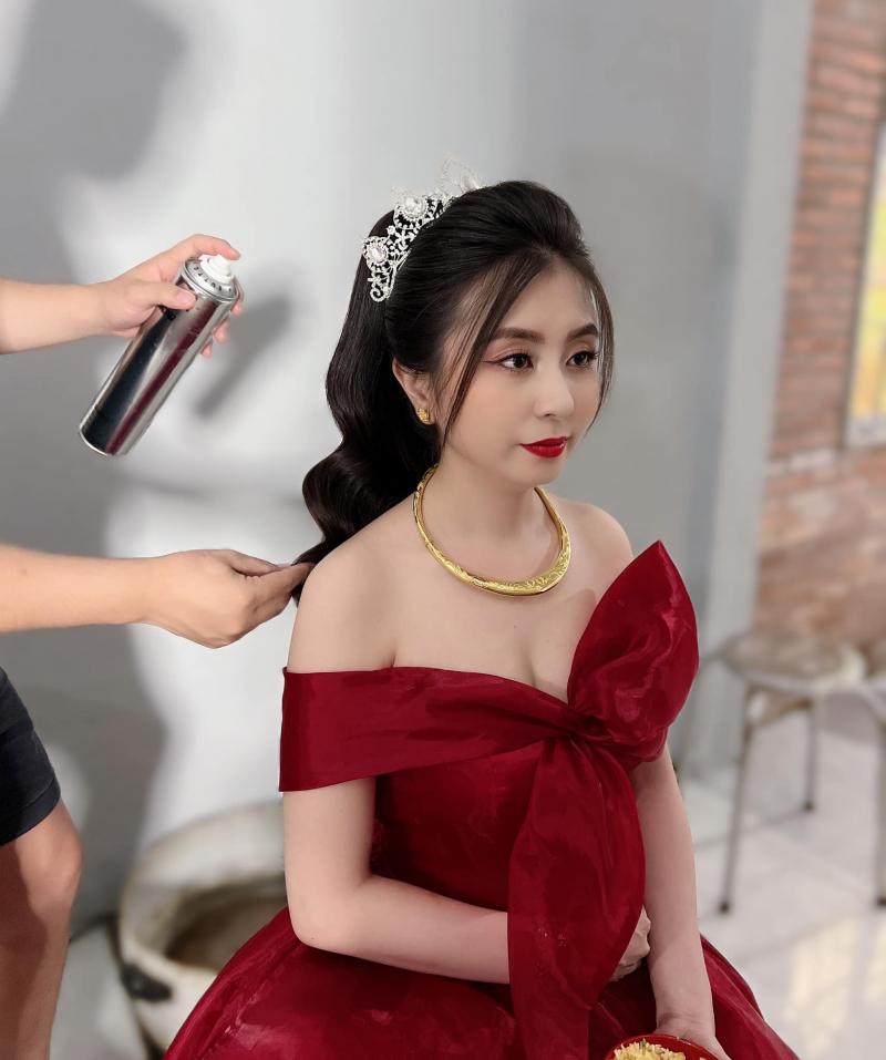 Anh Nguyễn make up
