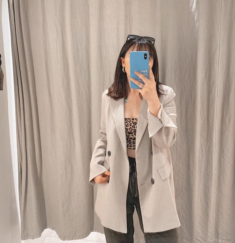 Áo blazer + áo croptop