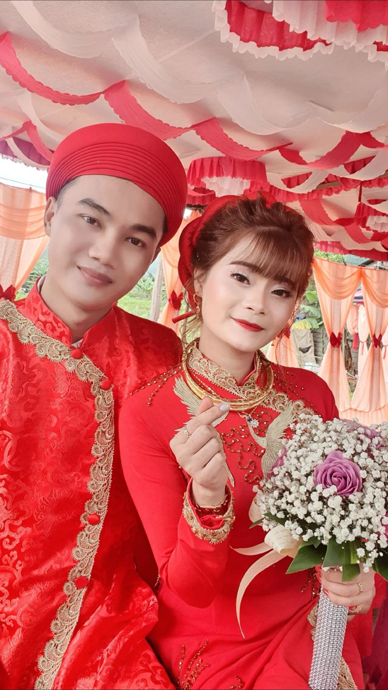 Áo cưới Hoa