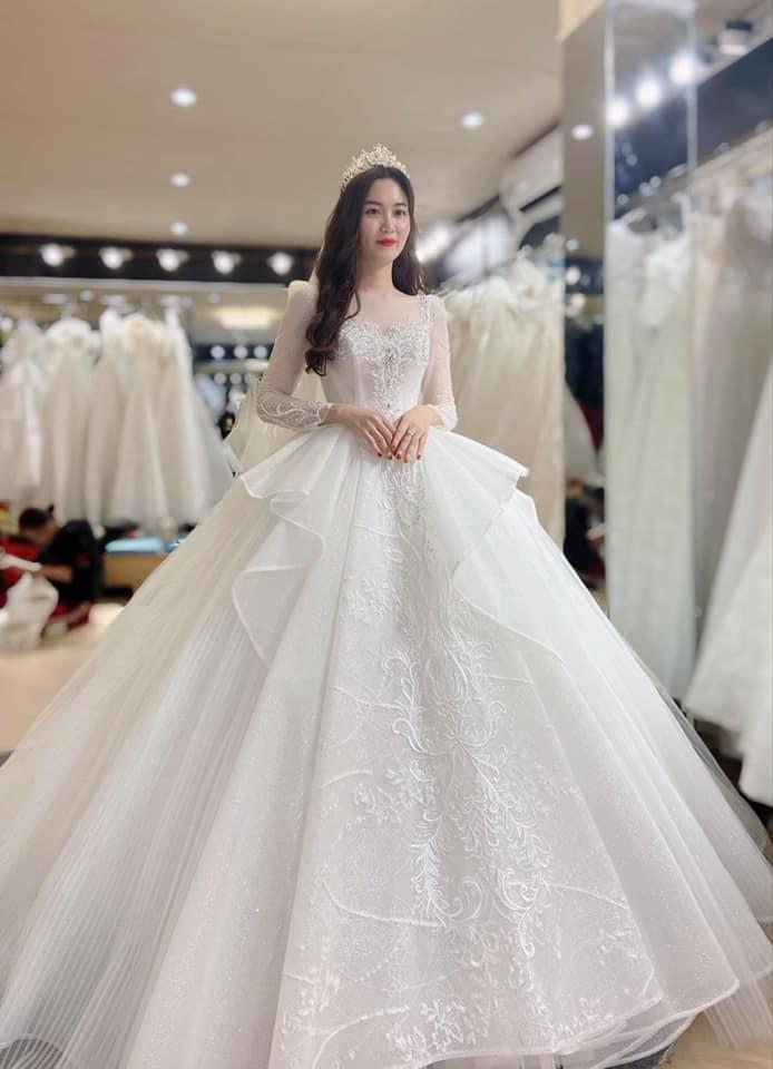 váy cưới cô dâu xoè dài kín đáo đầm chụp ảnh cưới đính cúc đẹp tay lỡ   Shopee Việt Nam