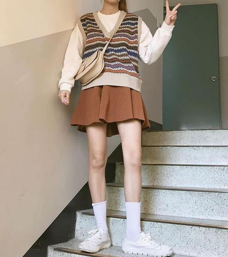 Sét áo gile lông 2 nắp túi và chân váy xếp ly - Bộ trang phục |  ThờiTrangNữ.vn