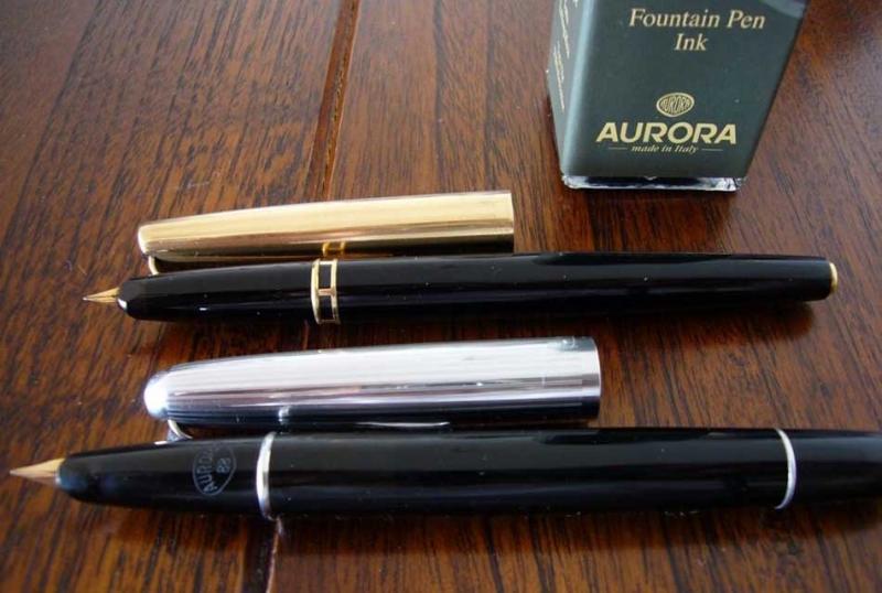Bút của hãng Aurora