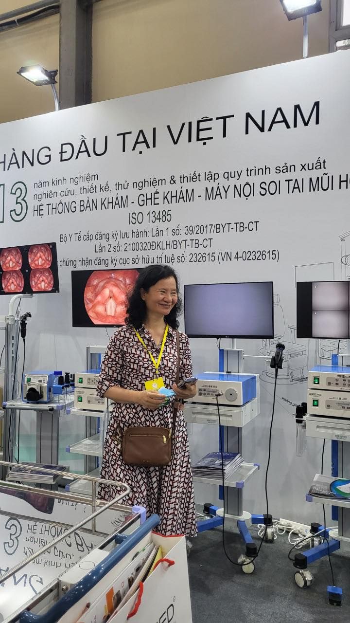 Bác sĩ Nguyễn Tuyết Mai