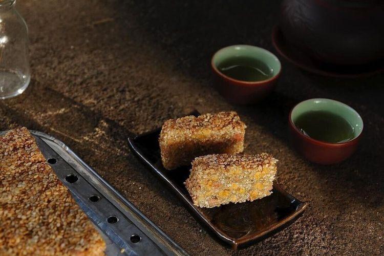 Bài văn thuyết minh về món bánh mang bản sắc văn hóa dân tộc - Bánh cáy Thái Bình