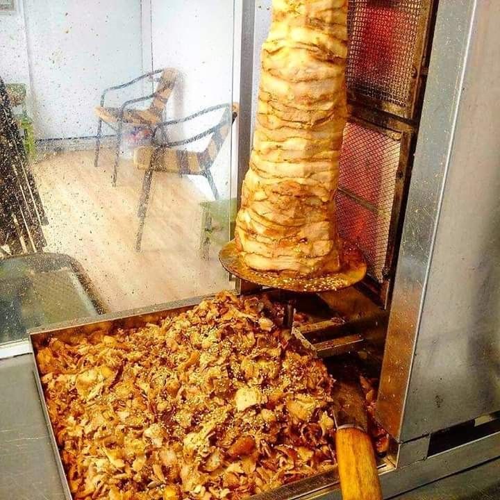 Bánh mỳ Tam Giác Vàng Kebab