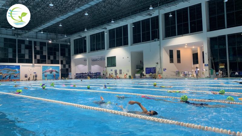 Bể bơi bốn mùa quận Hoàng Mai