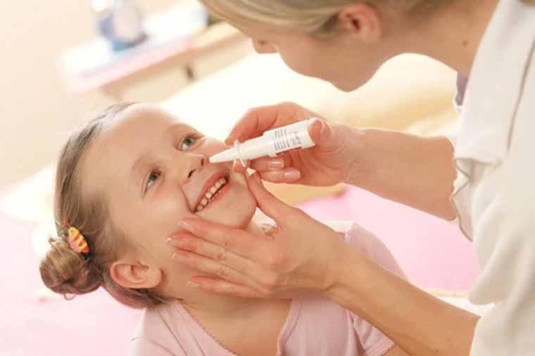 Điều trị viêm mũi dị ứng cho trẻ tại nhà