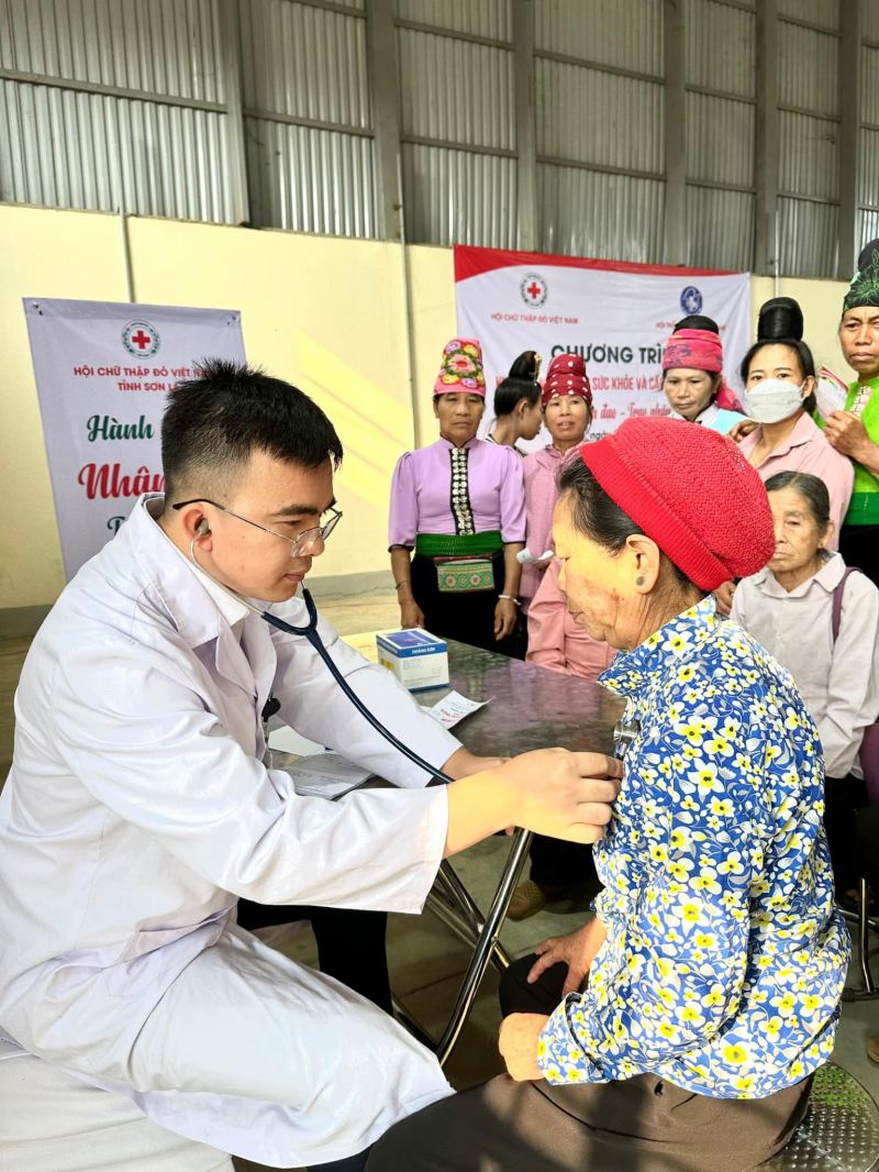 Công tác khám chữa bệnh tại Bệnh viện Đa khoa tỉnh Sơn La