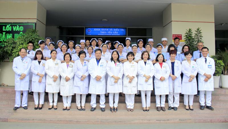 Đội ngũ y, bác sĩ Bệnh viện Nhân dân 115