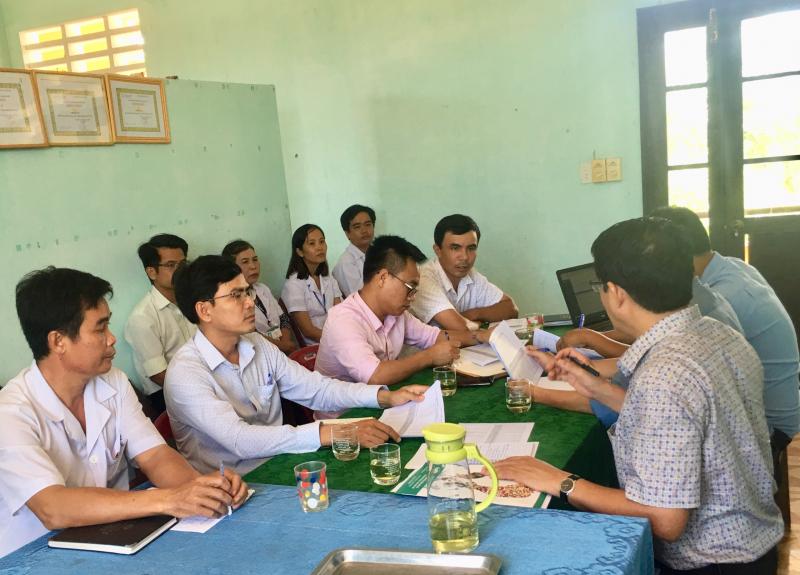 Cuộc họp của các bác sĩ tại bệnh viện Y học cổ truyền Thừa Thiên Huế