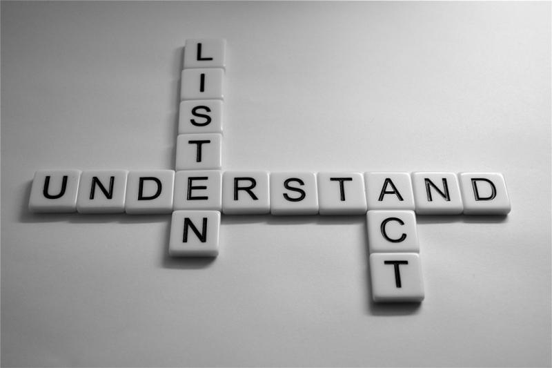 Lắng nghe và thấu hiểu.