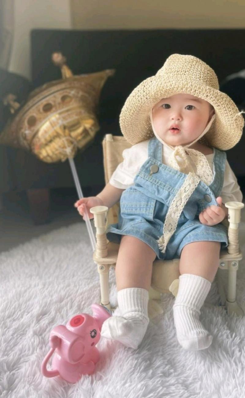 Big Baby Shop  luôn sẵn sàng tư vấn và hỗ trợ khách hàng trong việc lựa chọn quần áo cho bé.