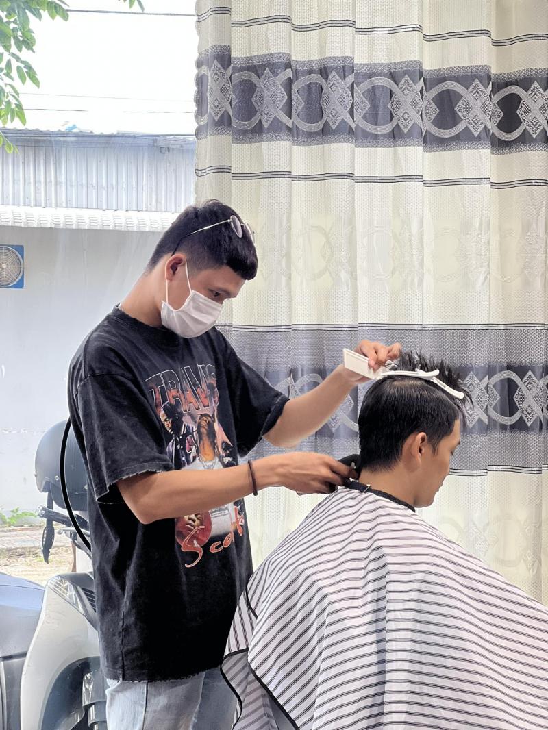 Boy-Cut Barbershop