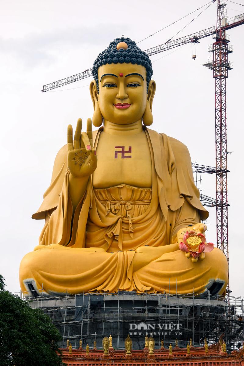 Bức Đại Tượng Phật A Di Đà, thuộc chùa Khai Nguyên, Hà Nội