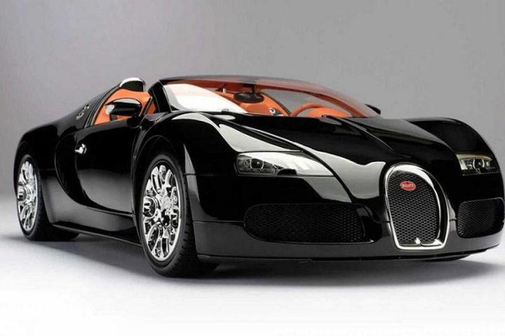 Bugatti Veyron (70 tỷ đồng)
