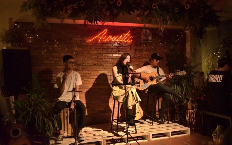 Bụi Acoustic Cafe
