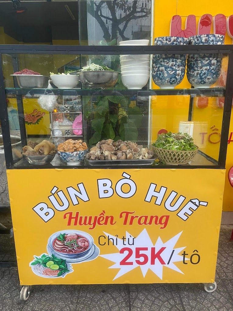 Bún Bò Huế - Huyền Trang