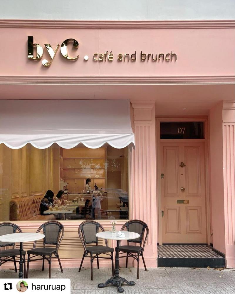 byC. café and brunch