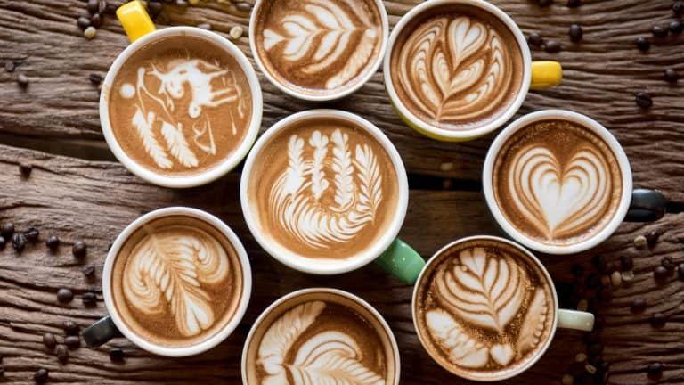 Một số chuyên gia đưa ra ra giả thiết cafe có thể giảm bớt nguy cơ suy tim