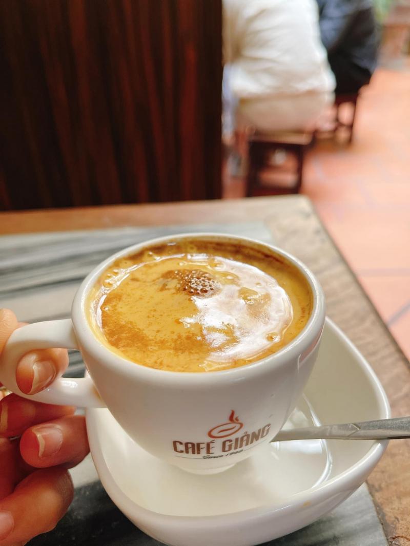 Cà Phê Trứng -  ﻿﻿Giảng Café