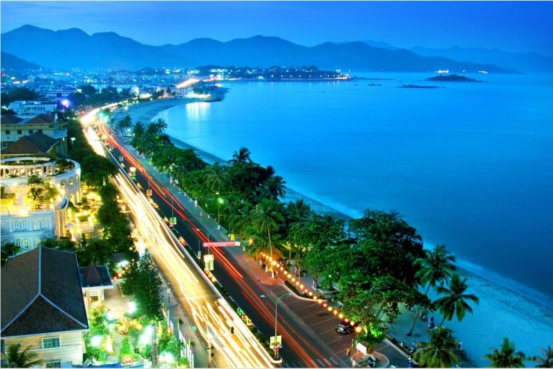 Cảnh biển Đà Nẵng khi đứng trên khách sạn nhìn xuống