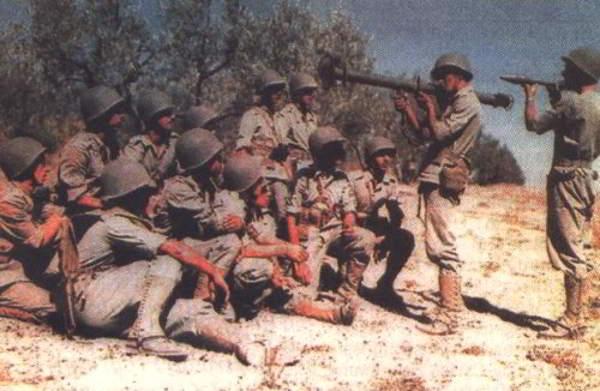 Một nhóm binh sỹ người Brazil tham gia Chiến tranh thế giới thứ 2