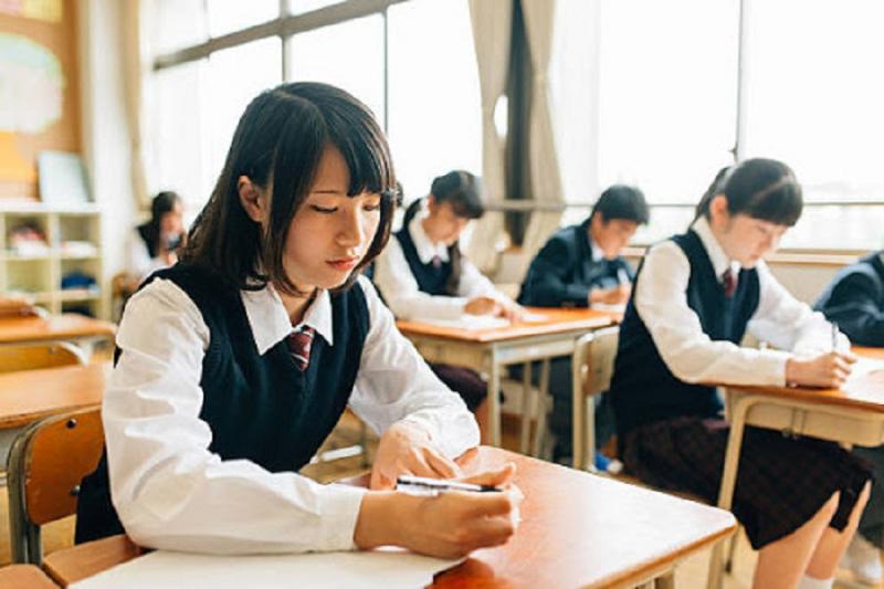Làm giáo viên ở Nhật cực khó
