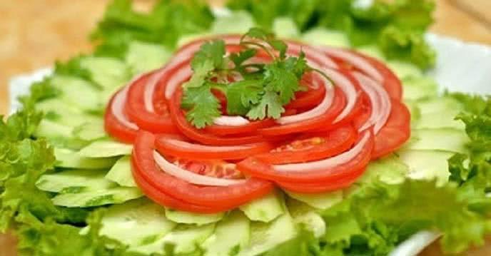 Cách làm salad dưa chuột giảm cân