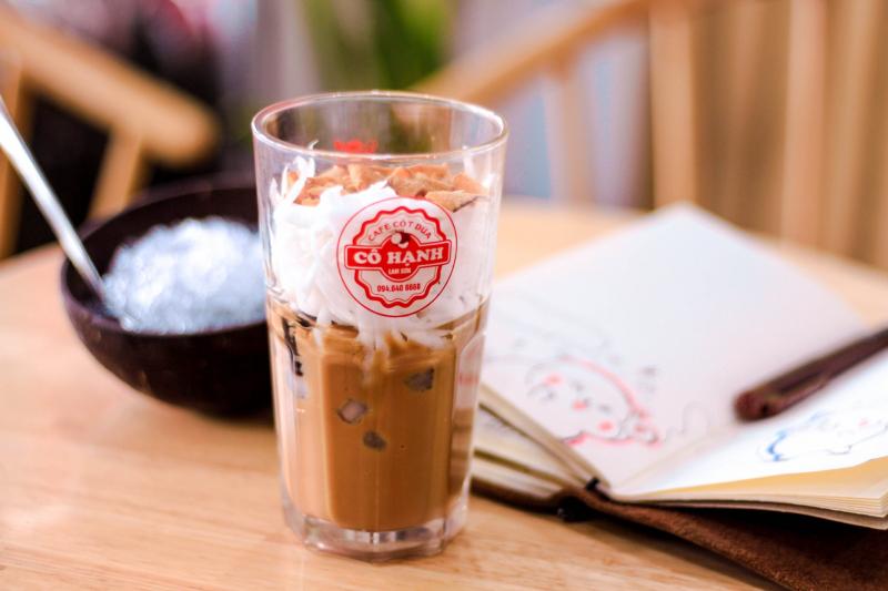 ﻿Cafe cốt dừa Cô Hạnh