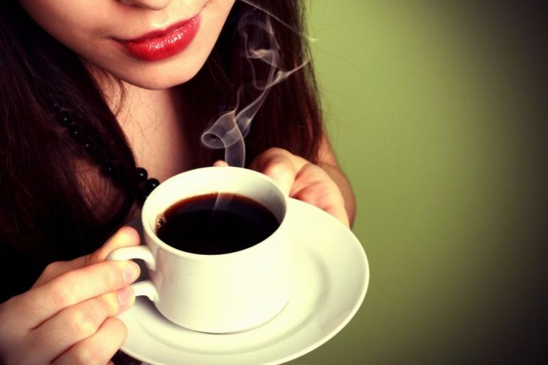 Chất caffein có trong cà phê chính là nguyên nhân trực tiếp ngăn cản quá trình di chuyển của trứng, hạn chế ham muốn và khả năng thụ thai.