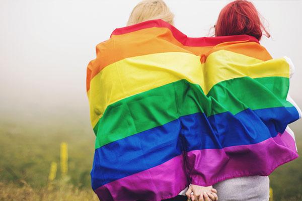 Cuộc sống trong cộng đồng LGBT như thế nào?