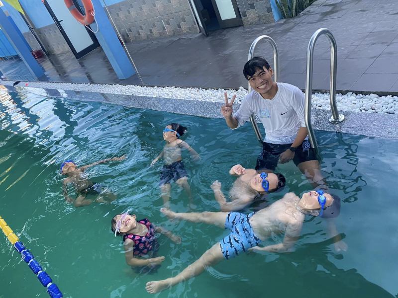Câu lạc bộ bơi lội Phương Anh
