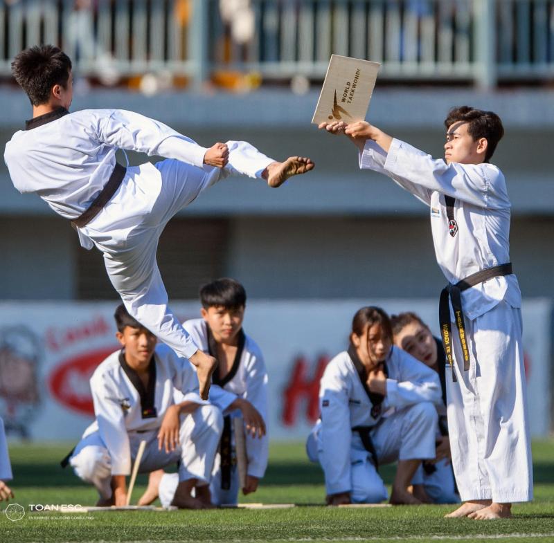 Câu Lạc Bộ Taekwondo Bạch Hổ