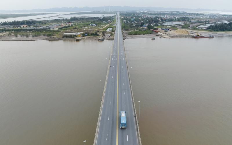 Cầu vượt biển Tân Vũ (5.440m)
