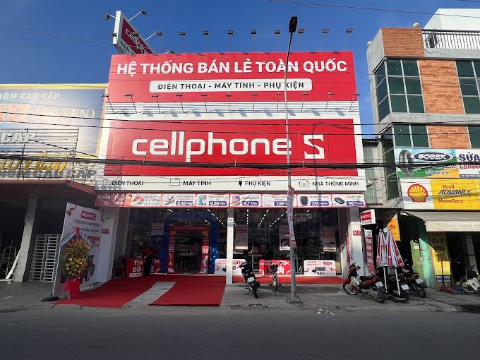 Chi nhánh CellphoneS tại Bến Tre nằm trên con đường Đại Lộ Đồng Khởi