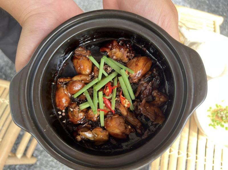 Mr Tan Ok Lah - Singapore Cuisine
