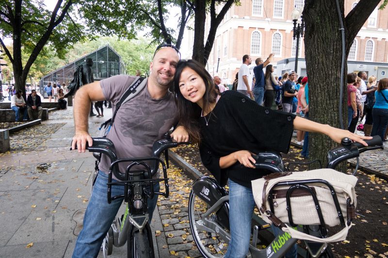 Với việc chi tiêu dè sẻn, Jeremy Jacobson và Winnie Tseng đã giành số tiền còn lại để đi du lịch khắp thế giới