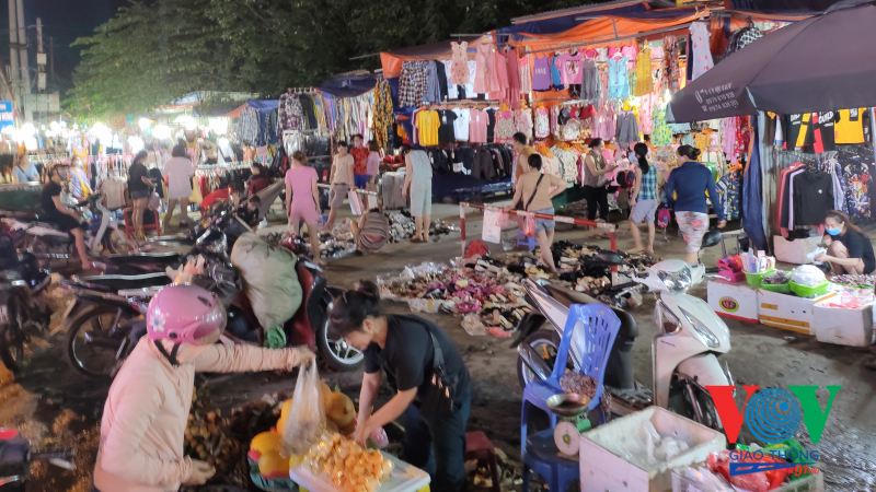 Chợ đêm Lĩnh Nam - Hoàng Mai