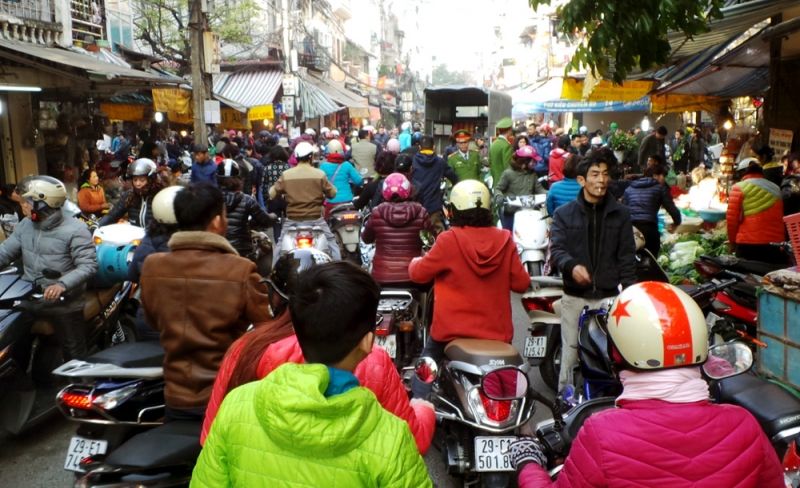 Chợ Hàng Bè vào những ngày gần Tết