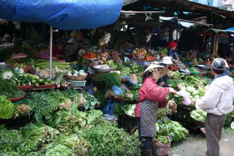 Khu chợ dân sinh nổi tiếng ở Hà Nội