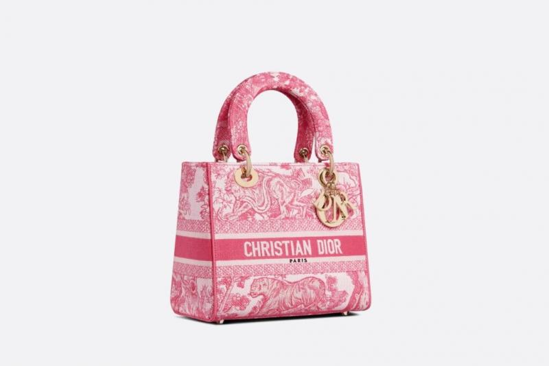 Thương hiệu túi xách Christian Dior