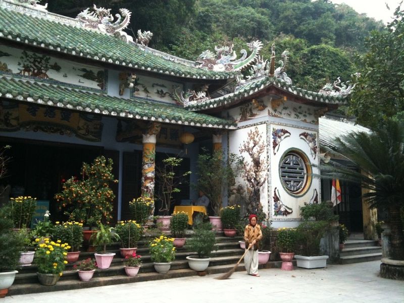 Một góc chùa Tam Thai