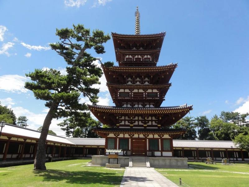 Chùa Yakushiji, Nara