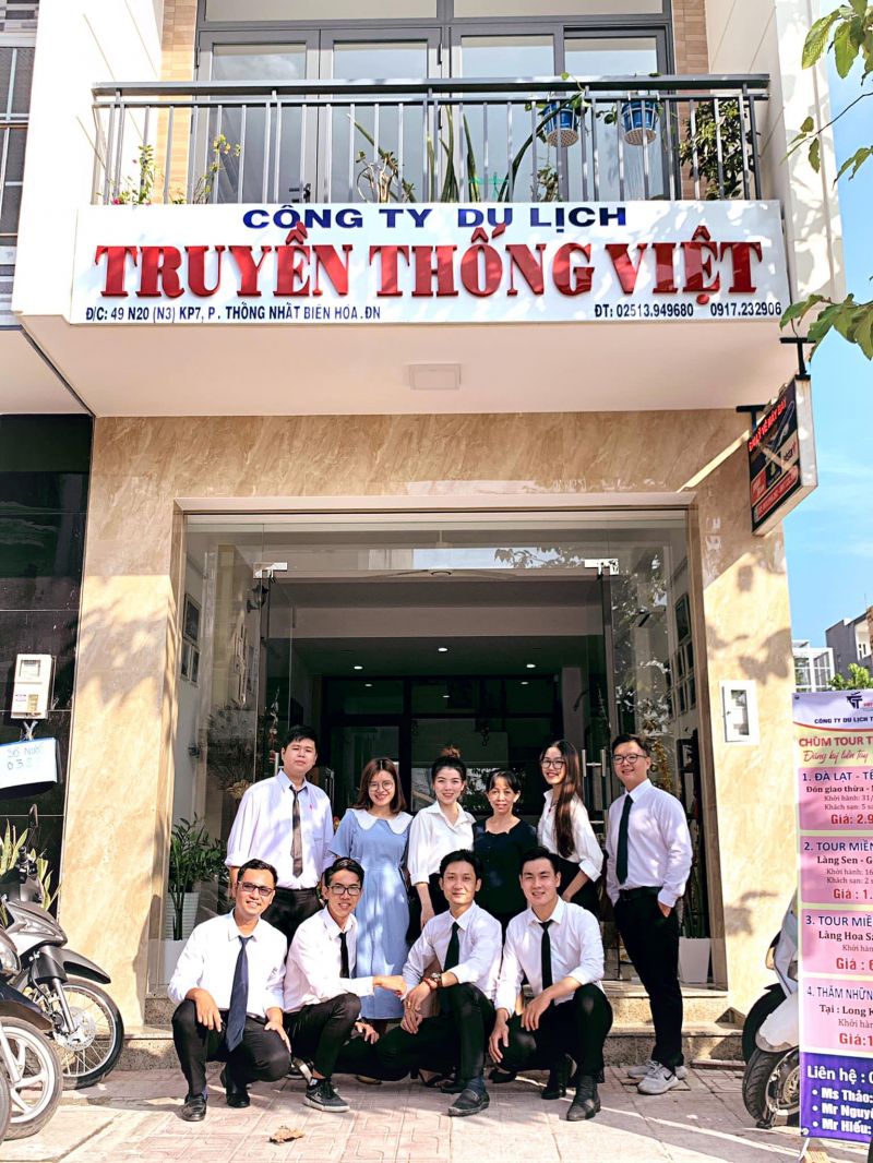 Công ty Du Lịch Truyền Thống Việt